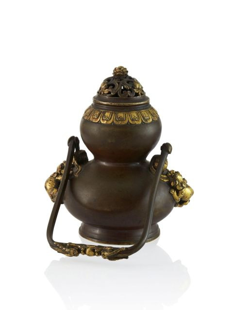 BRÛLE-PARFUM COUVERT EN BRONZE PARTIELLEMENT DORÉ, CHINE, XVIIe SIÈCLE