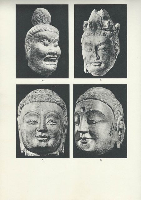 IMPORTANTE TÊTE DE BOUDDHA EN PIERRE GRISE, CHINE, DÉBUT DE LA DYNASTIE TANG, VIIe SIÈCLE
