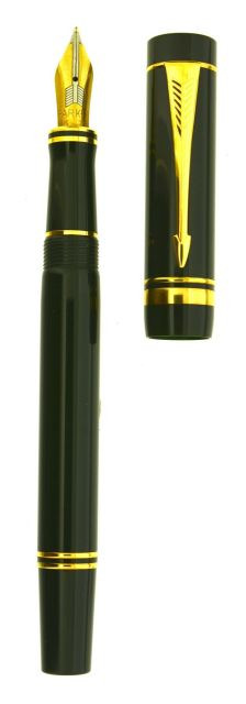 PARKER Stylo plume Duofold International. Résine noire et attributs plaqués or. Plume or 18 carats moyenne