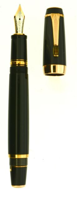 MONTBLANC	 Stylo plume de la collection Bohème