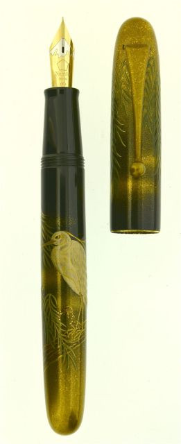 NAMIKI Aigrette, stylo plume de la collection Yukari Royale, en laque naturelle japonaise, représentant une aigrette sous des branch...