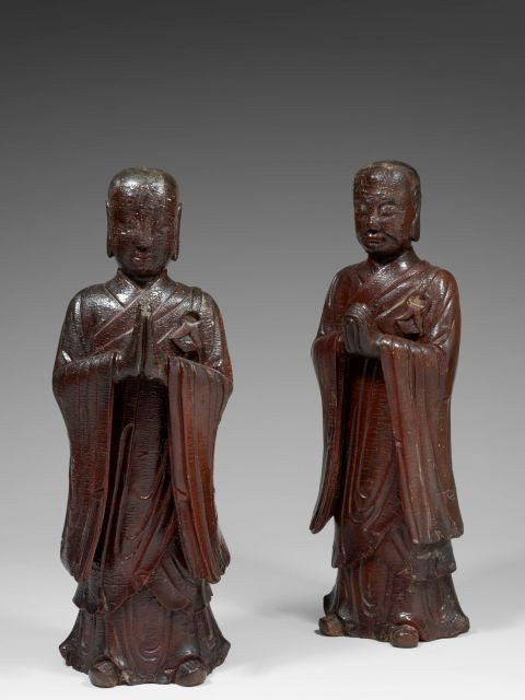 DEUX SCULPTURES DE LUOHAN EN BOIS LAQUÉ, CHINE, ÉPOQUE MING, XVIe SIÈCLE