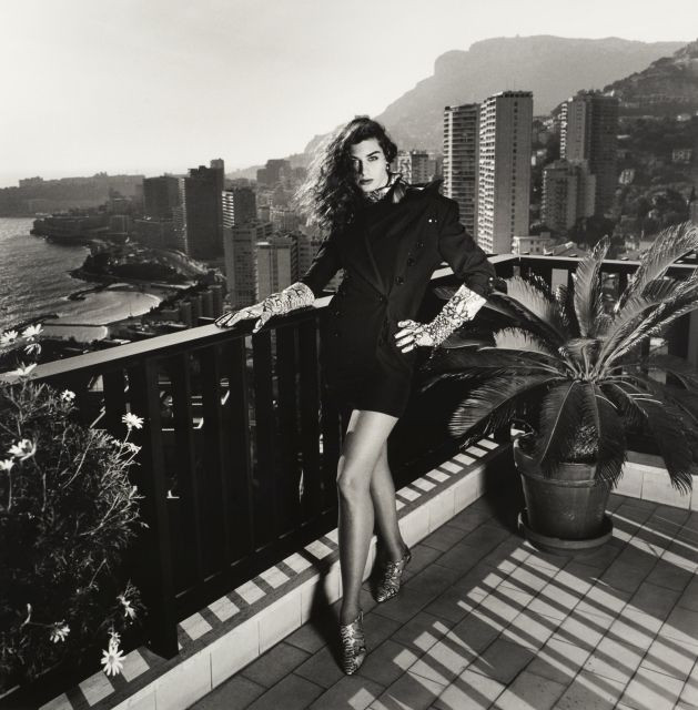 Helmut NEWTON 1920 - 2004 On my terrace, Monte Carlo (Dressed/Naked) - 1990 Diptyque composé de deux épreuves argentiques