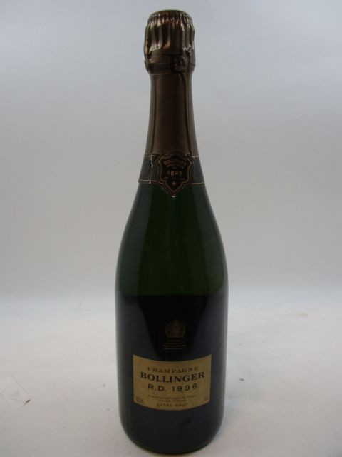 1 bouteille CHAMPAGNE BOLLINGER RD 1996 (dégorgé le 1er Septembre 2006) Coffret bois d'origine (Cave 15)