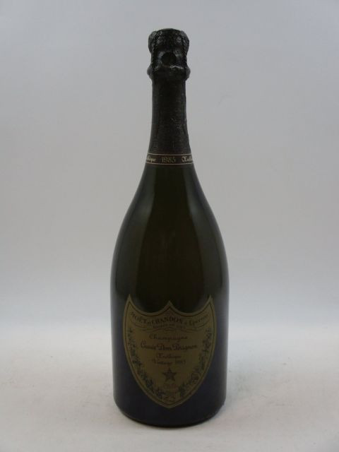 1 bouteille CHAMPAGNE DOM PERIGNON 1985 Oenothèque  (cave 16)