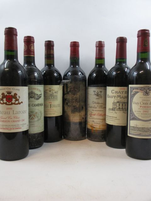 12 bouteilles 1 bt : CHÂTEAU HAUT MARBUZET 2000 Saint Estèphe