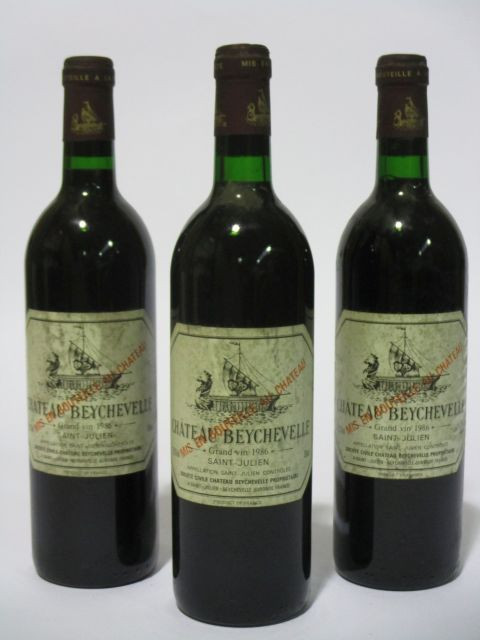 3 bouteilles CHÂTEAU BEYCHEVELLE 1986 4è GC Saint Julien (étiquettes sales et tachées) (Cave 8)
