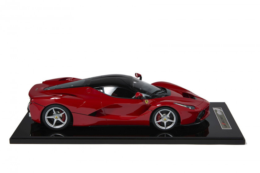 LAFERRARI  Par BBR12 models, à l'échelle 1/12ème