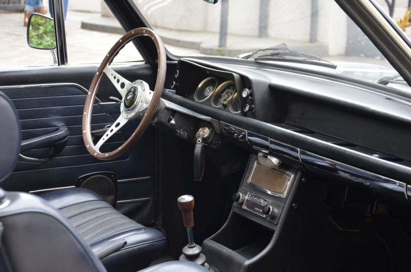 1971 BMW 2002 cabriolet No reserve Carte grise françaiseChâssis n° 2790182- 1 des 200 exemplaires construits- Entretien soigné - Bel ét