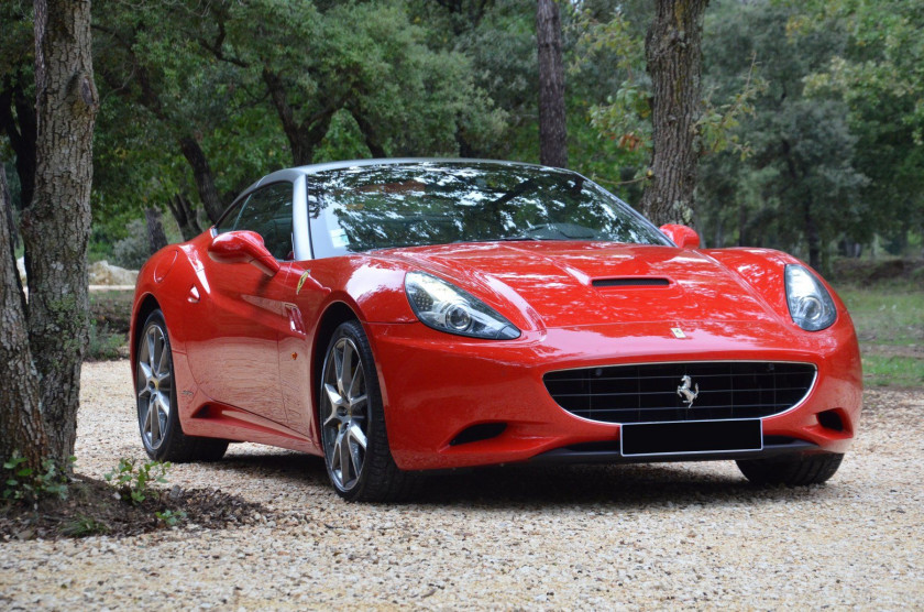 2010 Ferrari California coupé-cabriolet Pininfarina