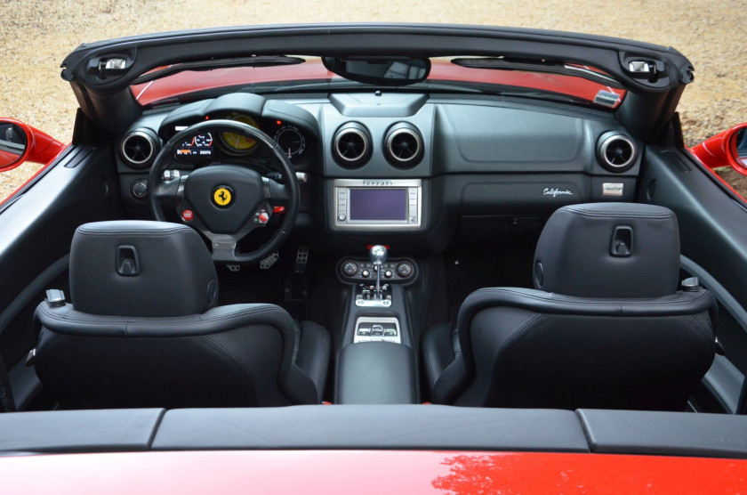 2010 Ferrari California coupé-cabriolet Pininfarina