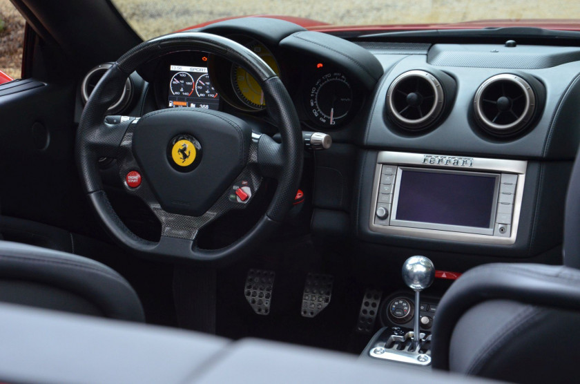 2010 Ferrari California coupé-cabriolet Pininfarina