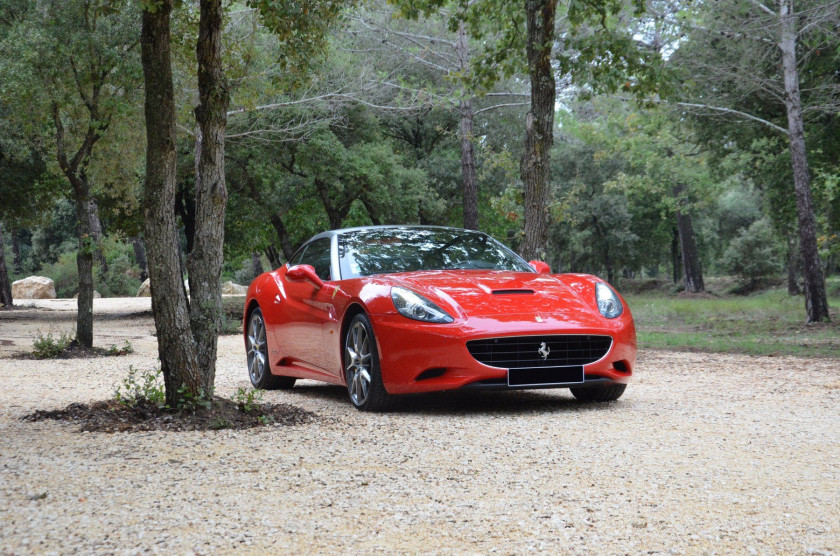 2010 Ferrari California coupé-cabriolet Pininfarina