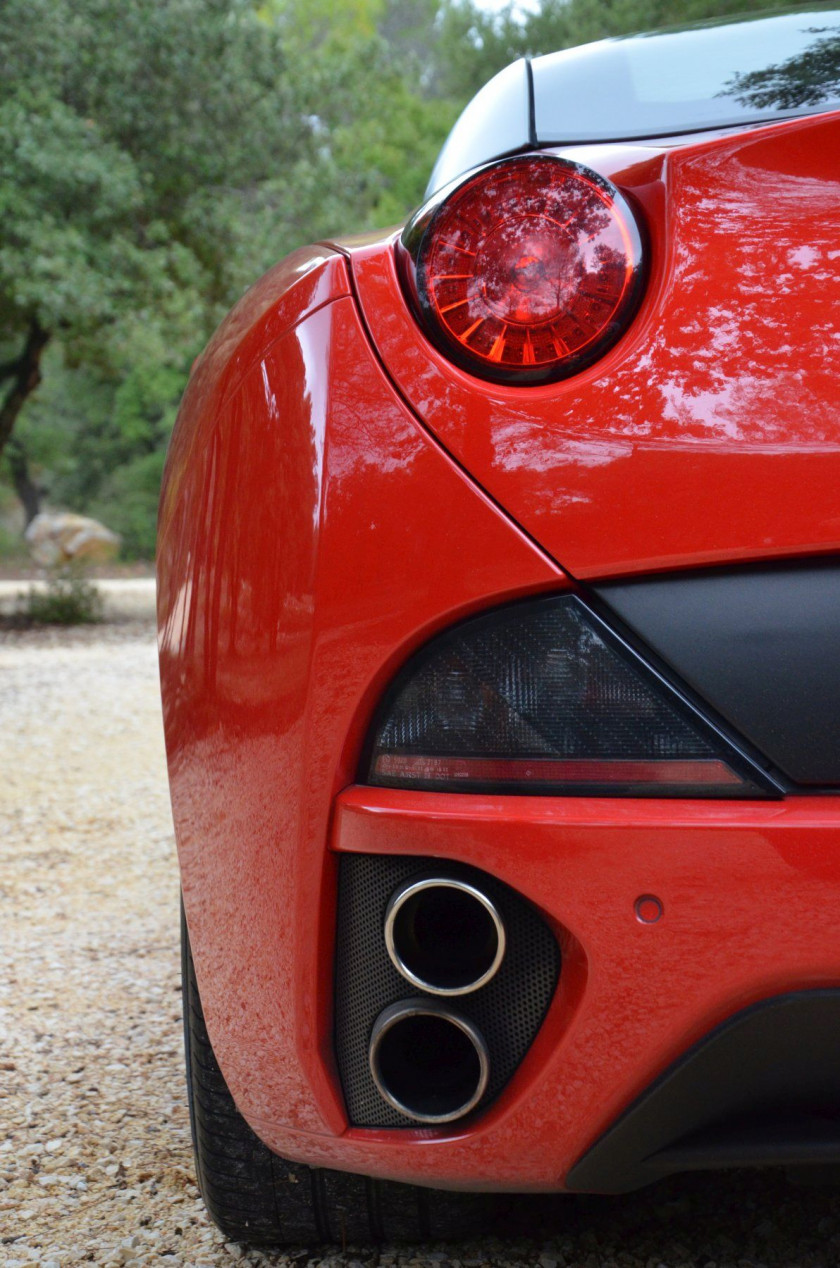 2010 Ferrari California coupé-cabriolet Pininfarina