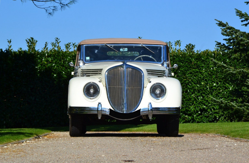 1936 Renault Viva Grand Sport cabriolet 3 places  No reserve