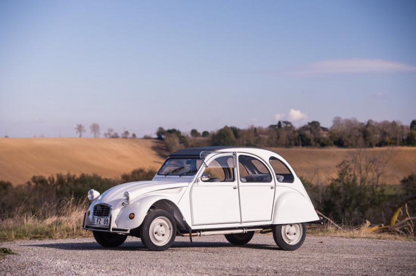 1987 Citroën 2 CV AZKA No reserve Carte grise françaiseChâssis n° VF7AZKA00KA206940- Collection Trigano- 1ère main !- 11 206 km d'origi