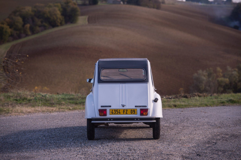 1987 Citroën 2 CV AZKA No reserve Carte grise françaiseChâssis n° VF7AZKA00KA206940- Collection Trigano- 1ère main !- 11 206 km d'origi