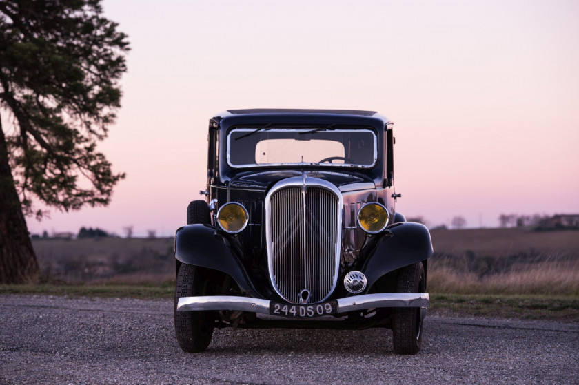 1936 Citroën Rosalie 11 UA limousine avec séparation  No reserve