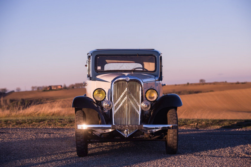 1934 Citroën Rosalie 8A berline commerciale  No reserve