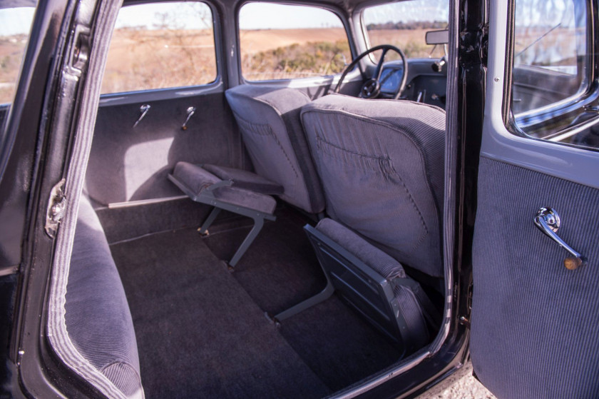 1954 Citroën Traction 15-Six D limousine familiale No reserve Carte grise françaiseChâssis n° 724203Moteur n° PK07235- Collection Triga