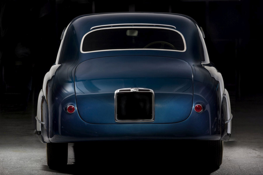 1952 Delahaye 235 coupé Chapron Carte grise françaiseChâssis n° 818040Carrosserie n° 7008- Un des trois Coupés Delahaye 235 construit p