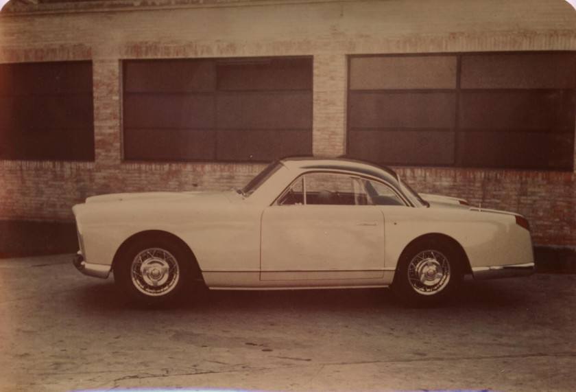 1954 Vega 54 Prototype 'V' par Facel Carte grise françaiseChâssis n° FV-54-0002 - Première Facel Vega jamais produite - Véhicule impo