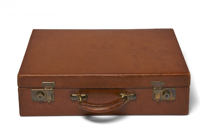 HERMES, CIRCA 1935  Valise nécessaire à cocktail de voyage pour quatre personnes