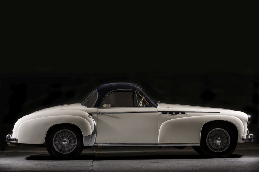 1952 Delahaye 235 coupé Chapron Carte grise françaiseChâssis n° 818040Carrosserie n° 7008- Un des trois Coupés Delahaye 235 construit p