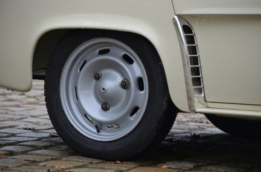 1963 Renault Dauphine 1093  No reserve