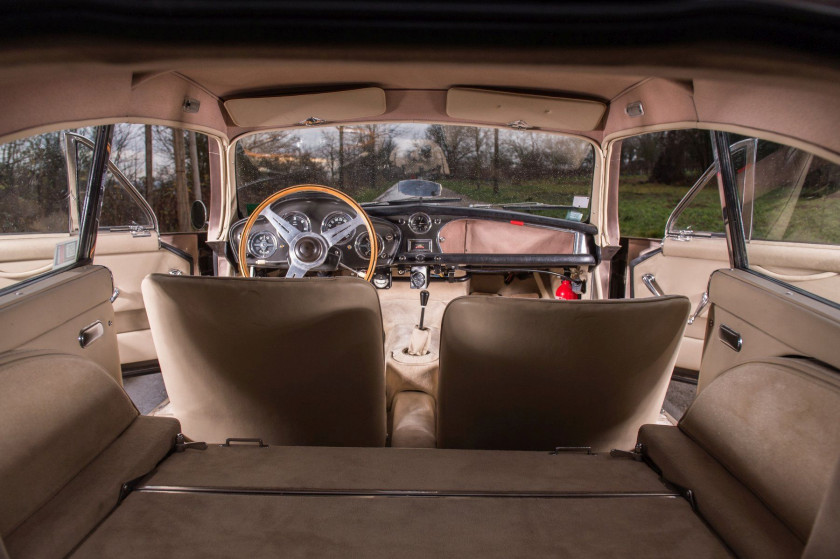 1957 Aston Martin DB2/4 MkIII coupé