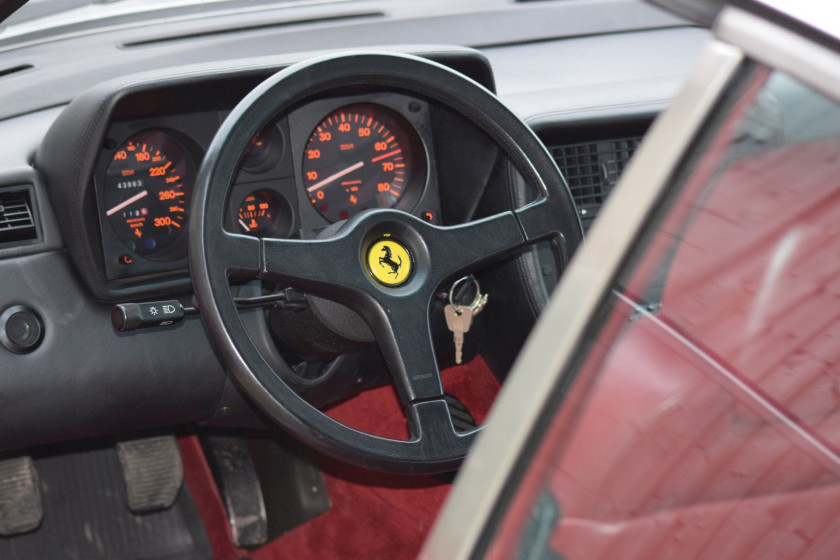 1989 Ferrari 412  No reserve