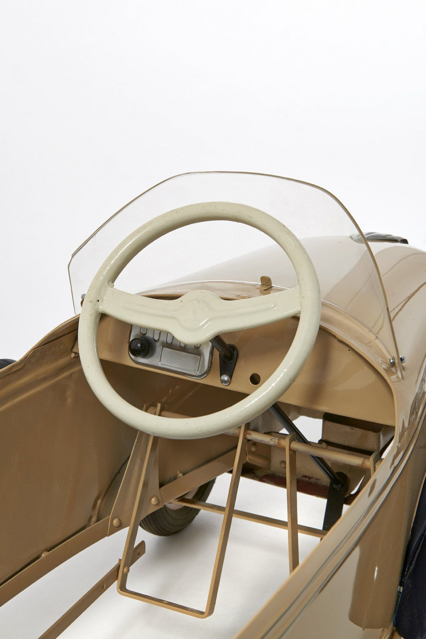 PLYMOUTH  Voiture pour enfant