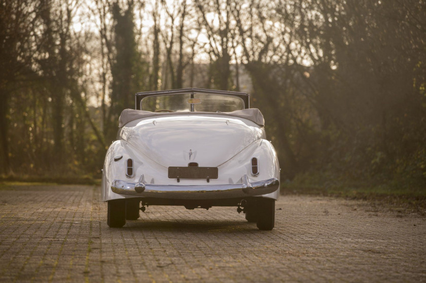 1939 Graham Paige Type 97 supercharged cabriolet Pourtout Carte grise françaiseChâssis n° 501 450- Histoire particulière, carrosserie P