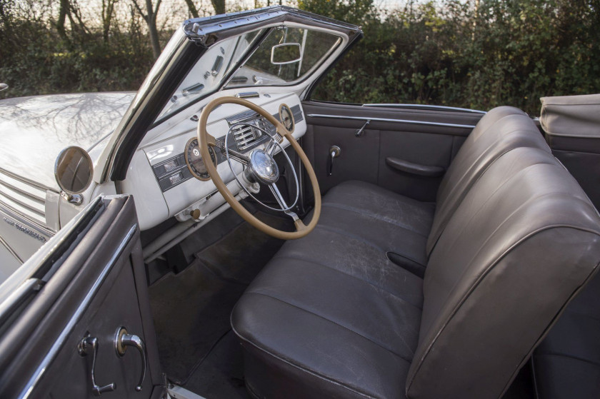 1939 Graham Paige Type 97 supercharged cabriolet Pourtout Carte grise françaiseChâssis n° 501 450- Histoire particulière, carrosserie P