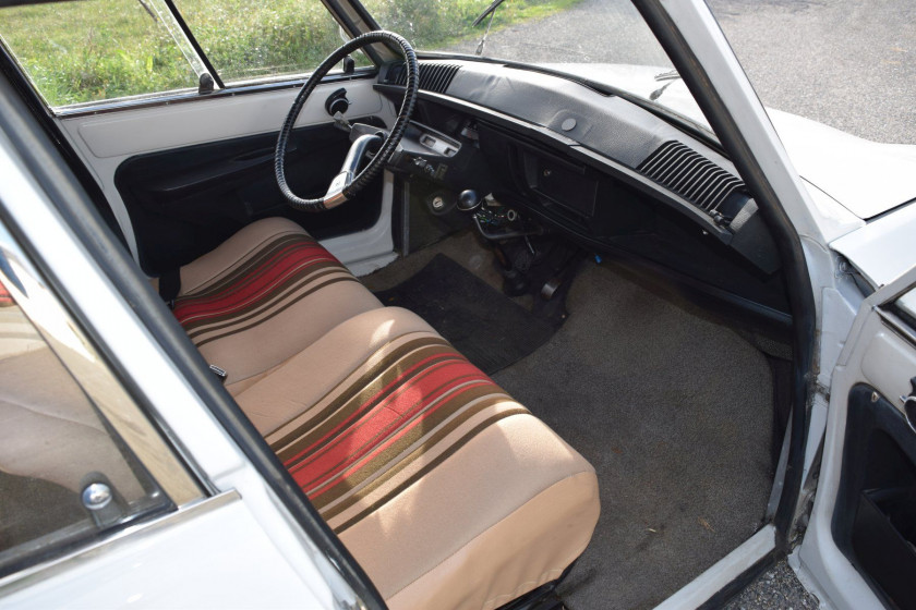 1969 Citroën Ami 8 Berline et un Solex No reserve Carte grise française- Deux véhicules pour le prix d'un !- Bel état de présentation e