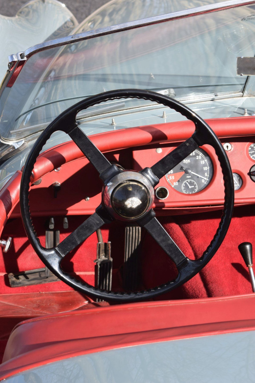 1952 Jaguar XK 120 roadster No reserve Carte grise française Châssis n° 672220 Moteur n°W4978-8 - Roadster de rêve, avec une belle comb