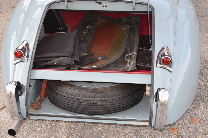 1952 Jaguar XK 120 roadster No reserve Carte grise française Châssis n° 672220 Moteur n°W4978-8 - Roadster de rêve, avec une belle comb