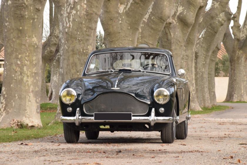 1957 Aston Martin DB2/4 MkIII Carte grise françaiseChâssis n° AM300/3/1341Moteur n° DBA/966- Vendue neuve en France- Belle présentation