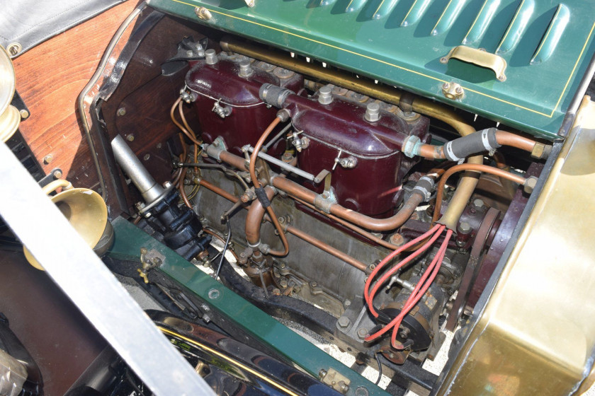 1908 De Dion Bouton Bi 15/18 HP double phaéton