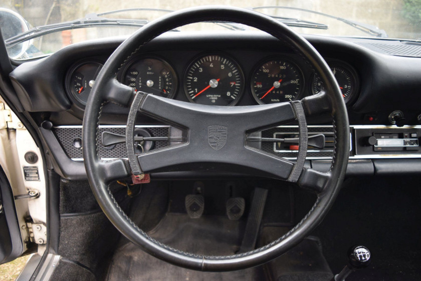 1970 Porsche 911 2.2 E No reserve Carte grise françaiseChâssis n°9110220387Moteur n°6200567- Exceptionnel état d'origine- Même propriét