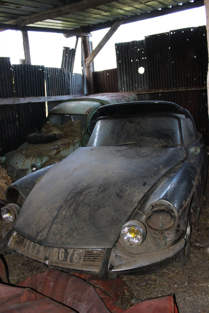 1965 Citroën DS 19 cabriolet Sans reserve Carte grise françaiseChâssis n° 4294071- Seulement trois propriétaires depuis l'origine- Une