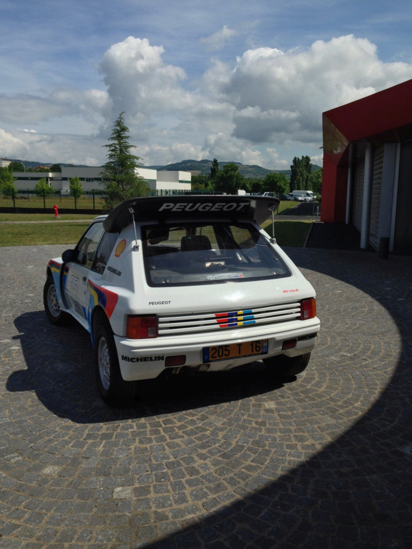 1985 Peugeot 205 Turbo 16