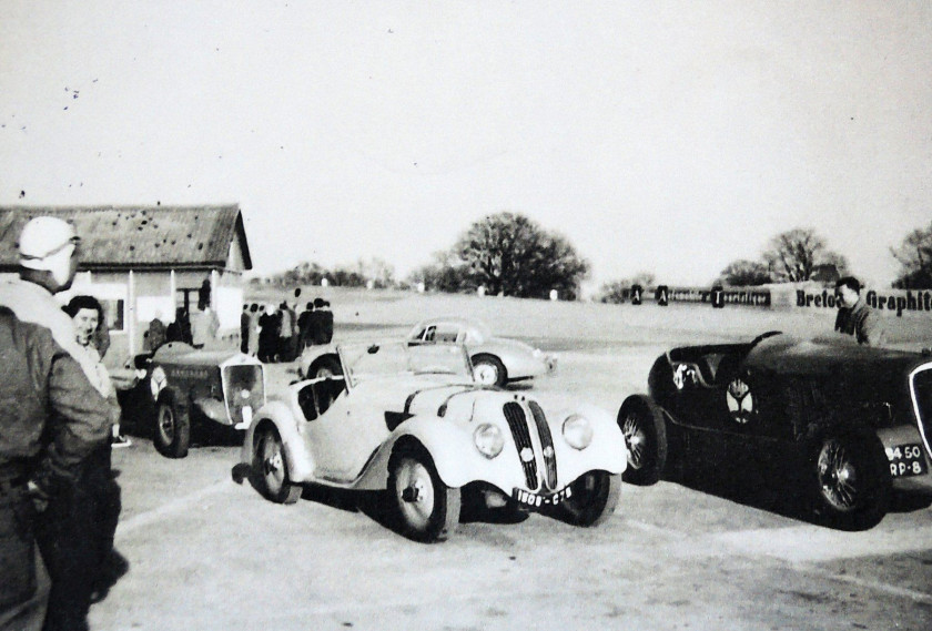 1937- 49 Delage D6-60 3 LSport Biplace ex-A.G.A.C.I. No reserve Carte grise françaiseChâssis n° 50490Moteur n° 61587- Voiture école off