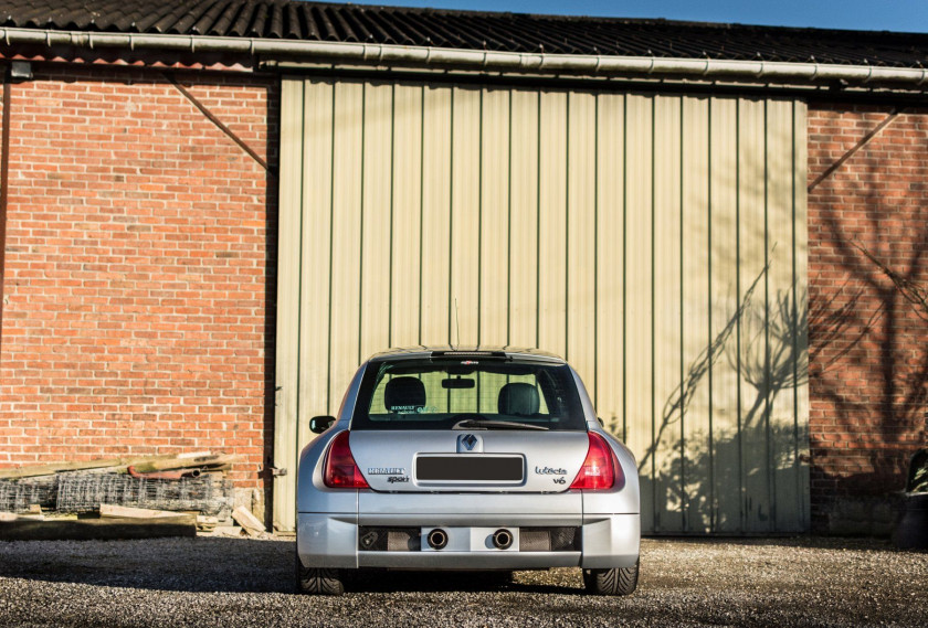 2002 Renault Clio V6 Phase 1  No reserve