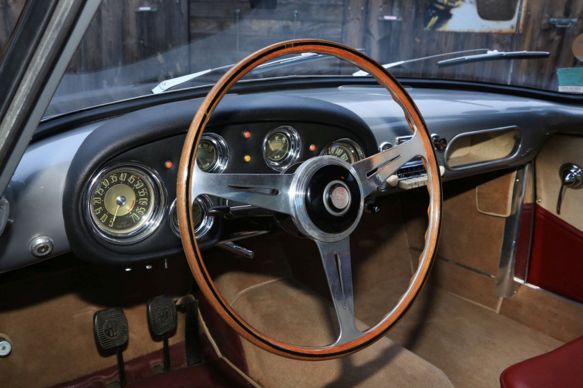 1956 Alfa Romeo 1900 C Super Sprint 3e Série par Touring Carte grise française Châssis n° AR1900C10066Moteur n° AR 1308-10064Carrosseri