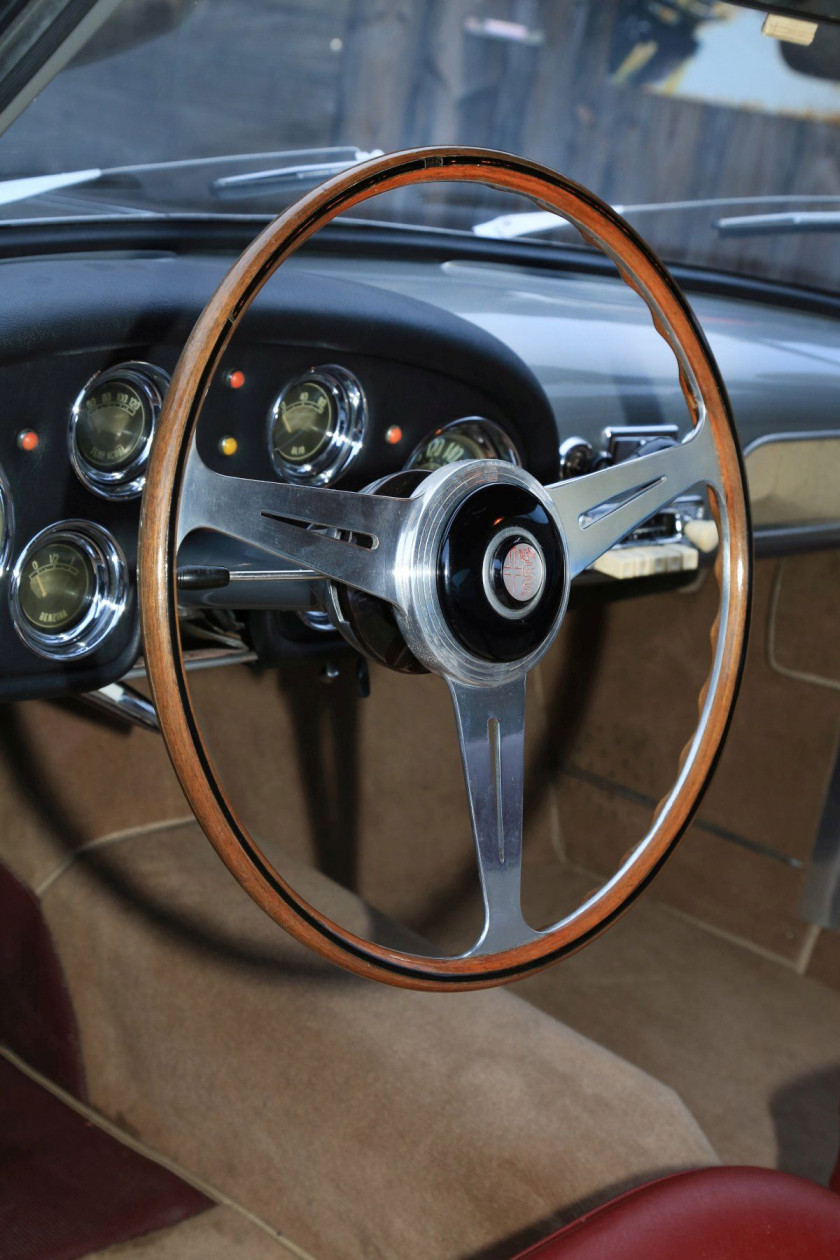 1956 Alfa Romeo 1900 C Super Sprint 3e Série par Touring Carte grise française Châssis n° AR1900C10066Moteur n° AR 1308-10064Carrosseri