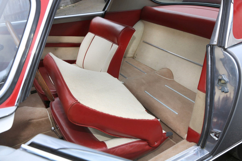 1956 Alfa Romeo 1900 C Super Sprint 3e Série par Touring Carte grise française Châssis n° AR1900C10066Moteur n° AR 1308-10064Carrosseri