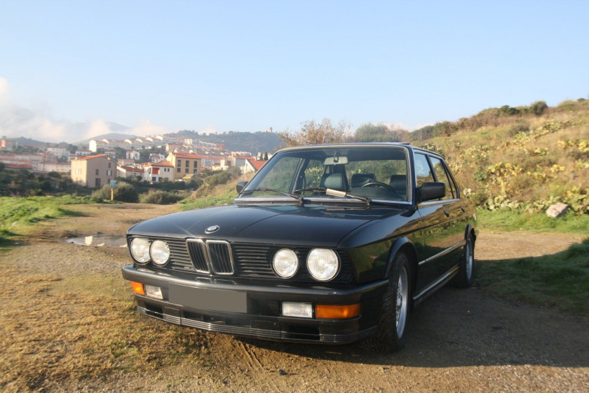 1986 BMW M5  No reserve