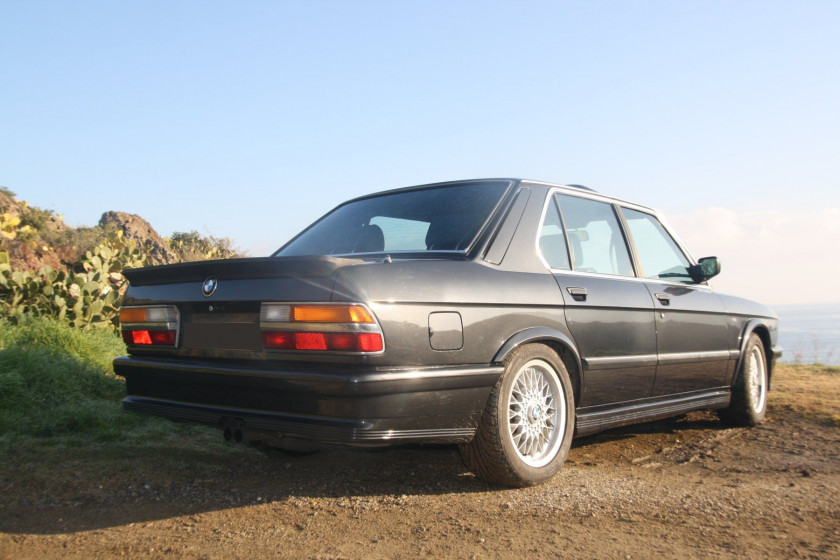 1986 BMW M5  No reserve