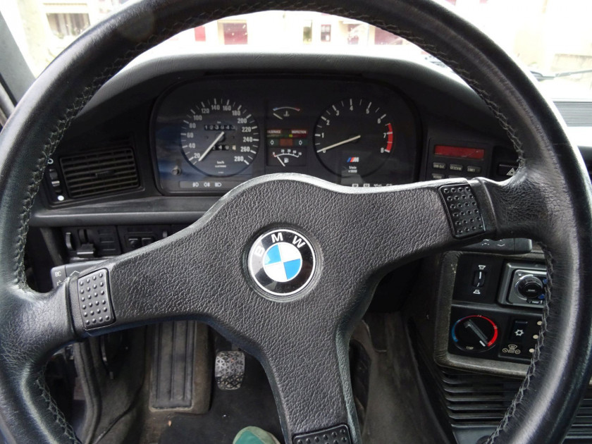 1986 BMW M5  No reserve